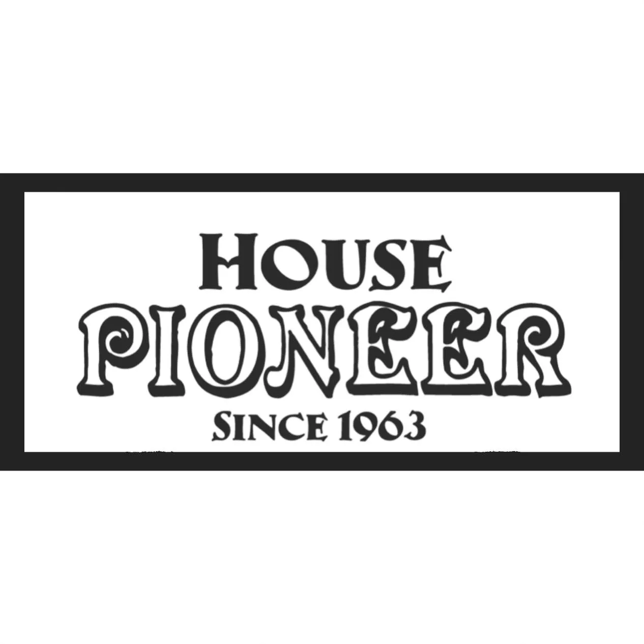 House Pioneer logo