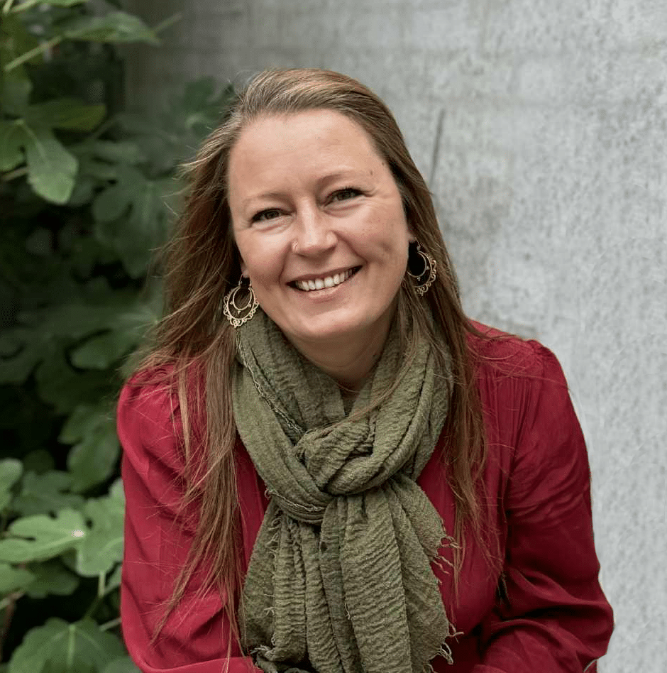 Forsidekunstner Sussie Baassel Holdt